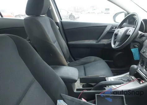 2011 Mazda Mazda3 I Touring из США, поврежденный, VIN JM1BL1VG2B1375381